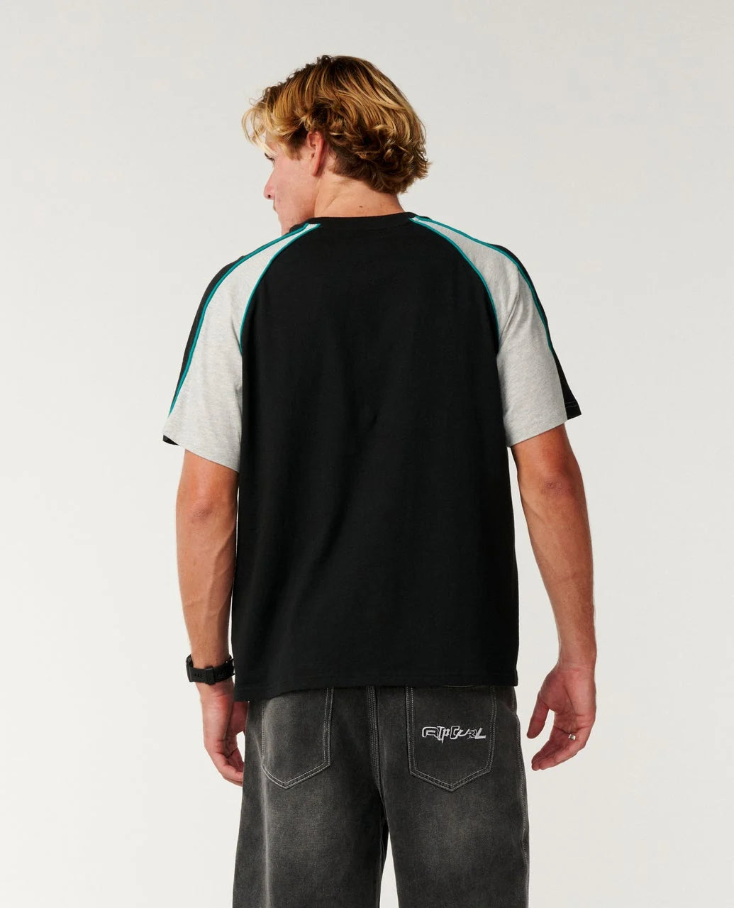 Rip Curl Archive 69 Embroid Boxy Tee