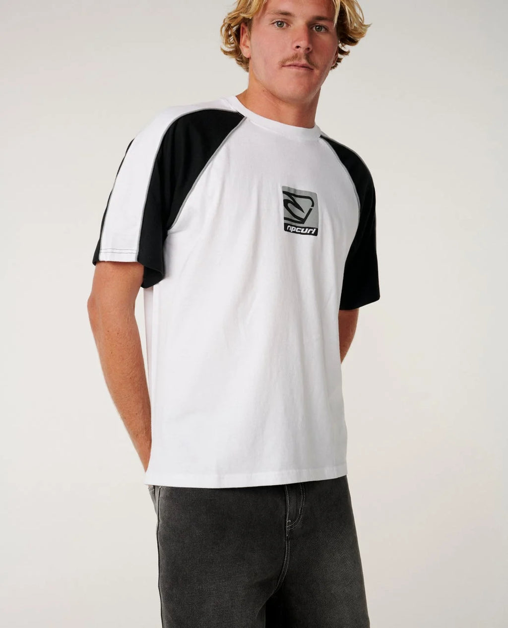 Rip Curl Archive 69 Embroid Boxy Tee