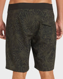 RVCA VA Trunk Print 19" Boardshorts