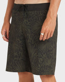 RVCA VA Trunk Print 19" Boardshorts