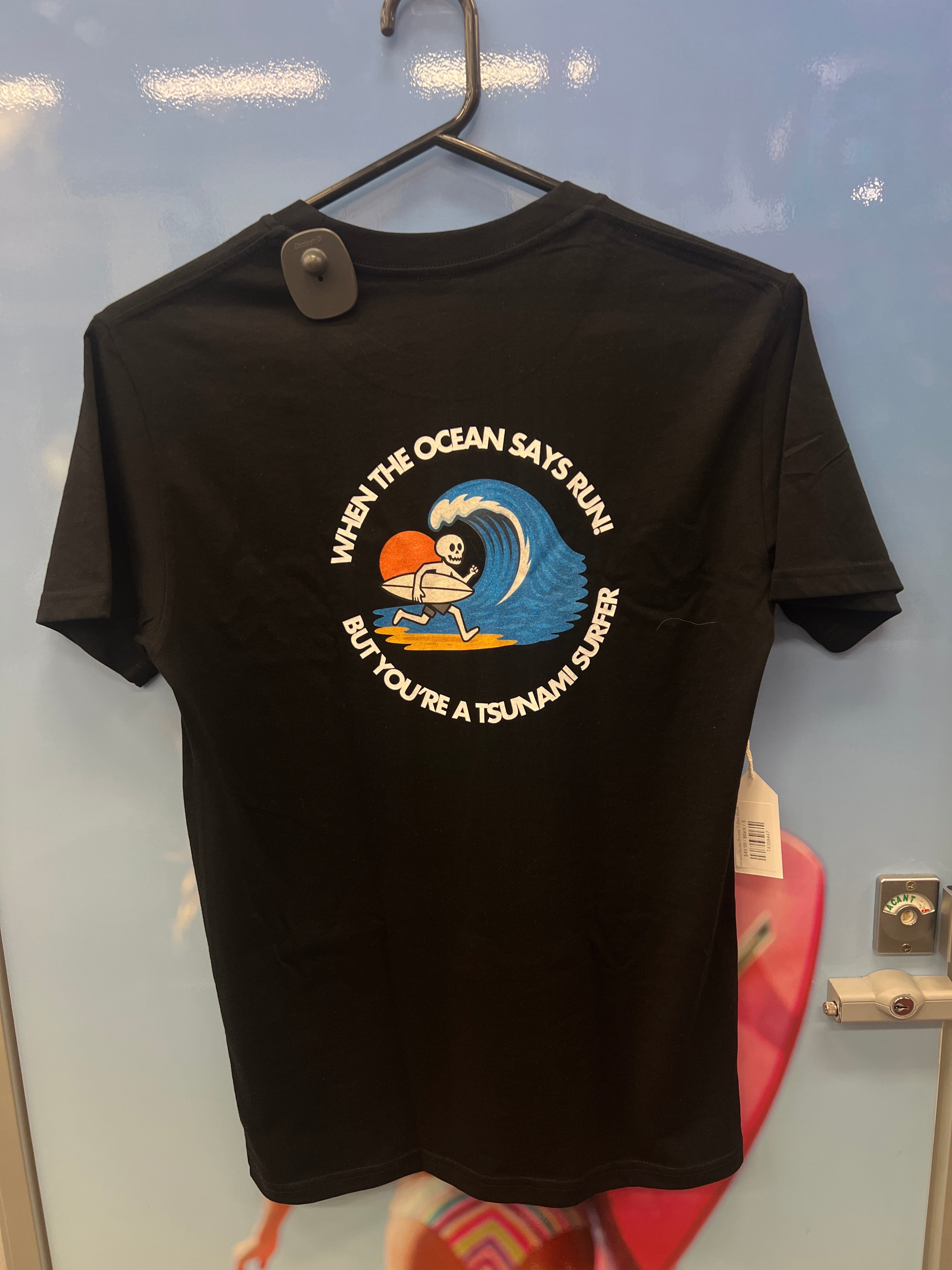 Tsunami Ocean Runner T-Shirt Black