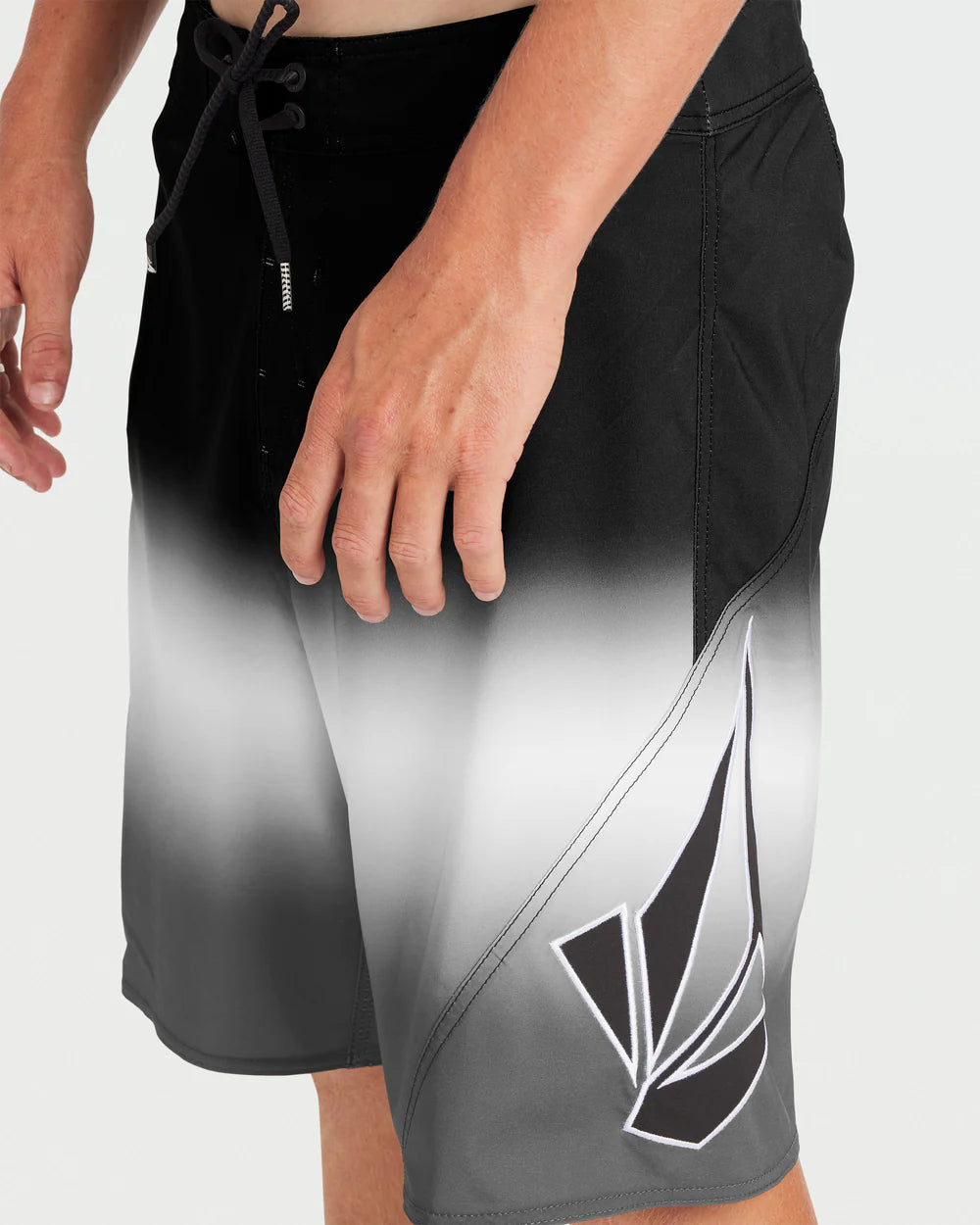 Volcom Vee Bee Mod 20