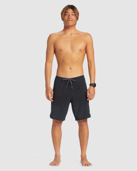 Quiksilver Highlite Scallop 19" Boardshorts