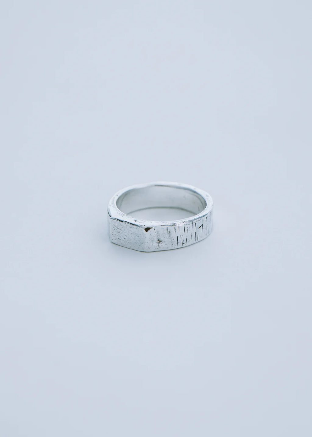 Amaris Bar Ring