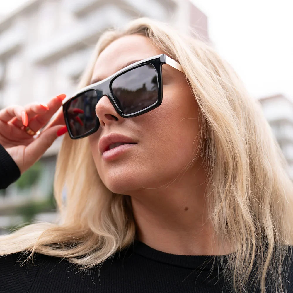 Carve Yoshi Gloss Black Gold Grey Polarized