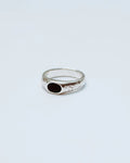 Amaris Circle Onyx Signet Ring