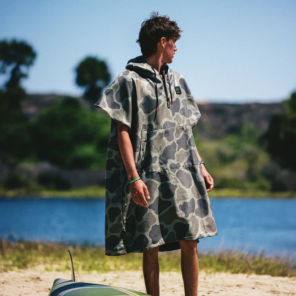 Slowtide Florence Performance Quick-Dry Poncho - Overland