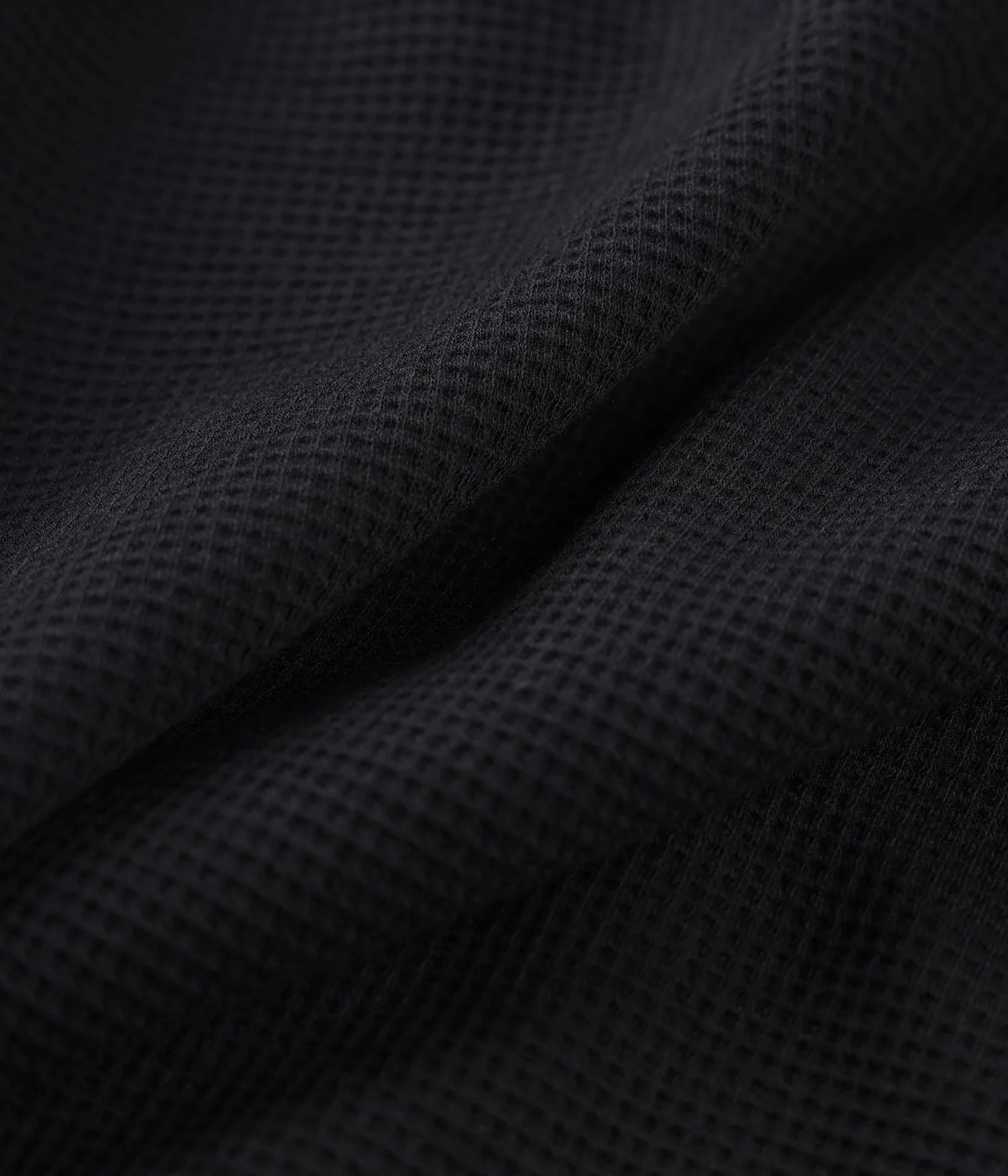 Former AG Raglan Waffle - Black