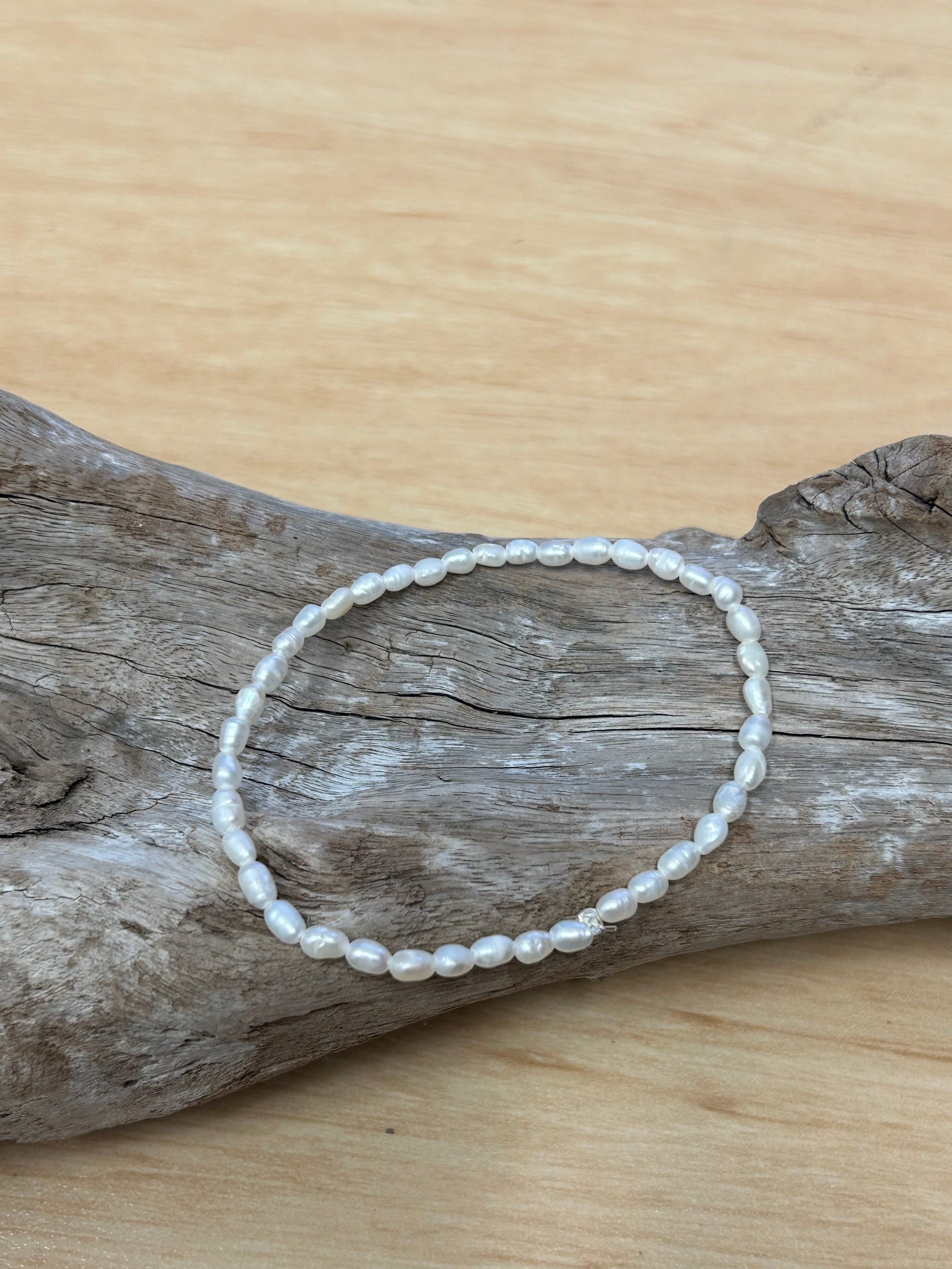 Tsunami Pearl  Bracelets