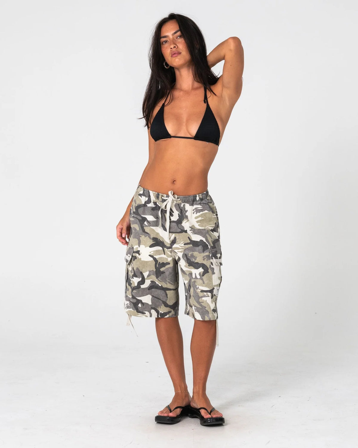 RIVER CAMO LOW RISE BAGGY CARGO SHORT