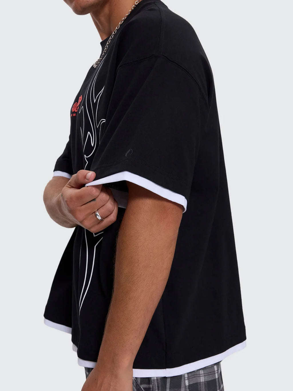 Worship Pitted Box Crop Layer Tee - Black