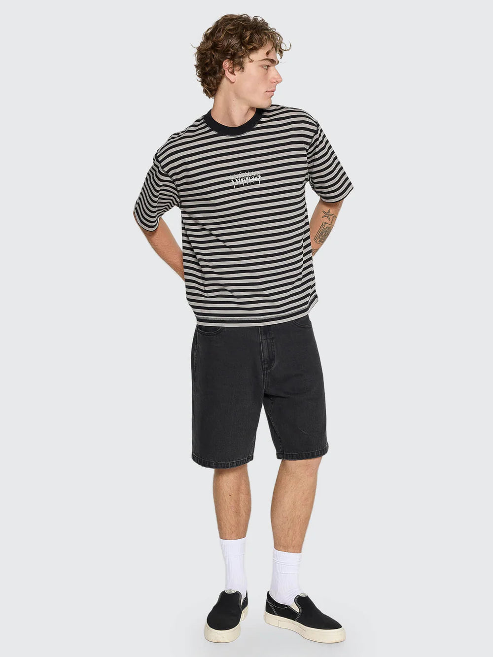 Thrills Mid Slacker Denim Short Aged Black