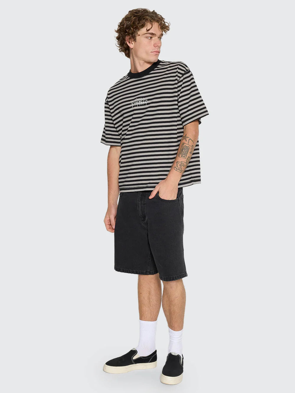 Thrills Mid Slacker Denim Short Aged Black
