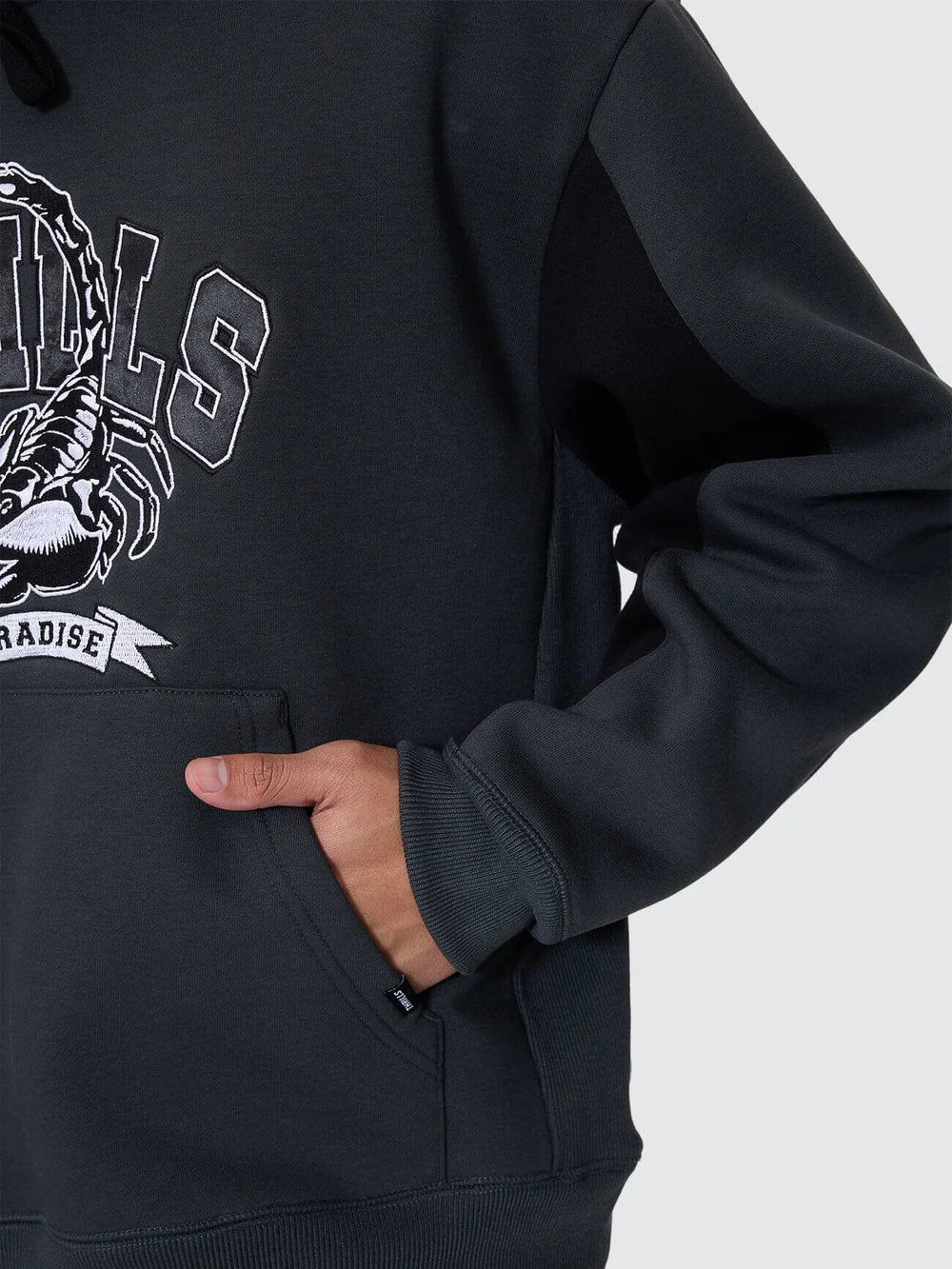 Thrills Sting Of Defeat Slouch Pull On Cropped Hood - Carbon