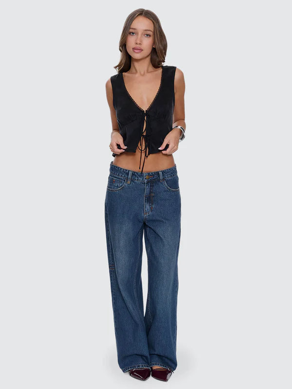 Thrills Saige Tie Front Top Black