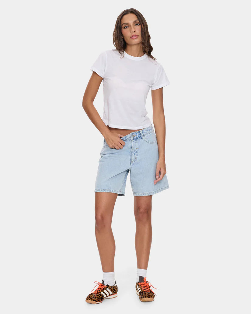 Billie Low Rise Baggy Embro Short Serenity Blue