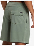 Surfsilk Street Trunk 18" Board Shorts