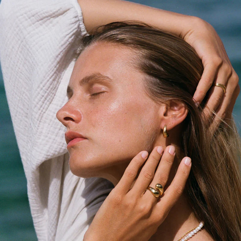 Atolea Double Twist Ring