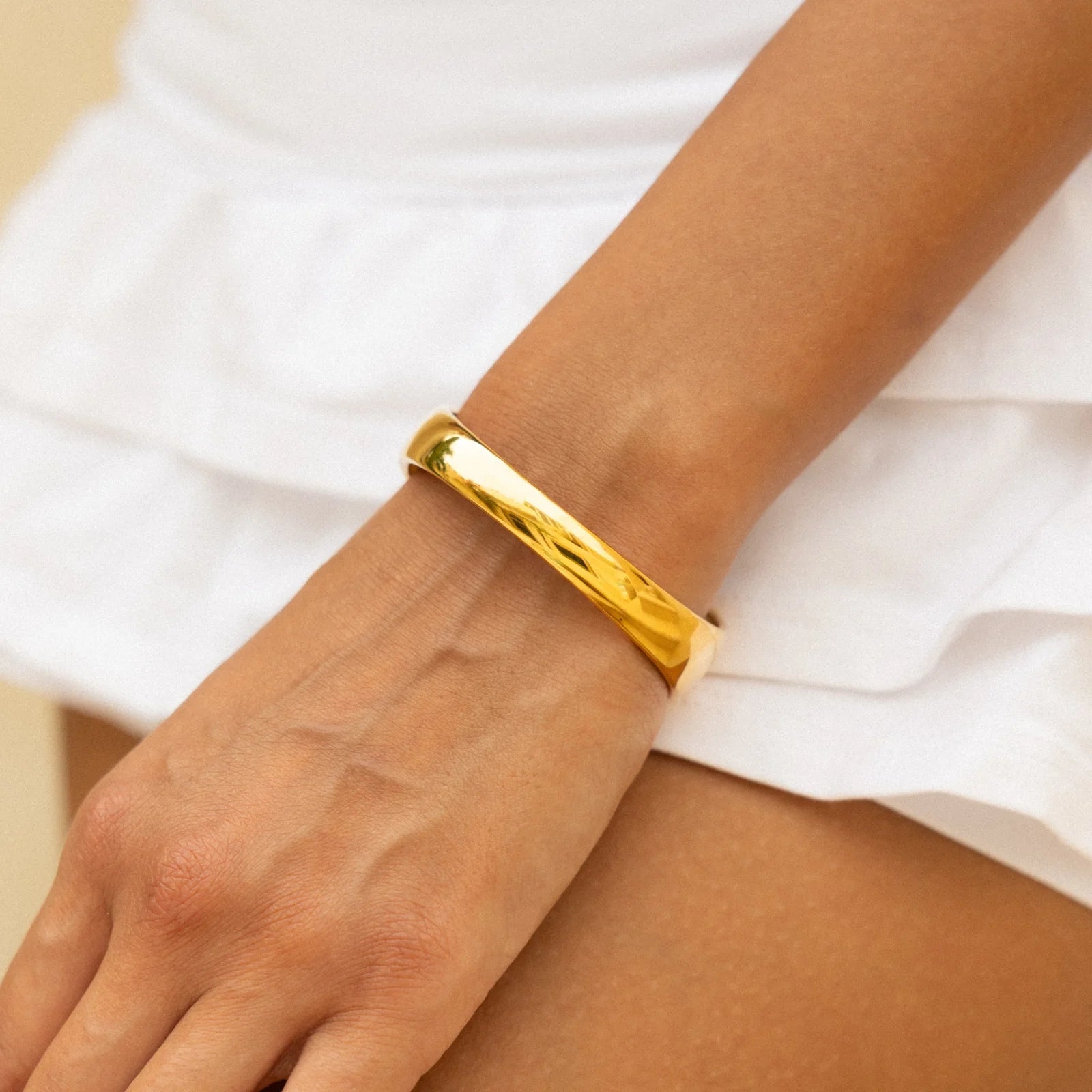 Atolea Bold Cuff
