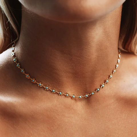 Atolea Daisy Necklace