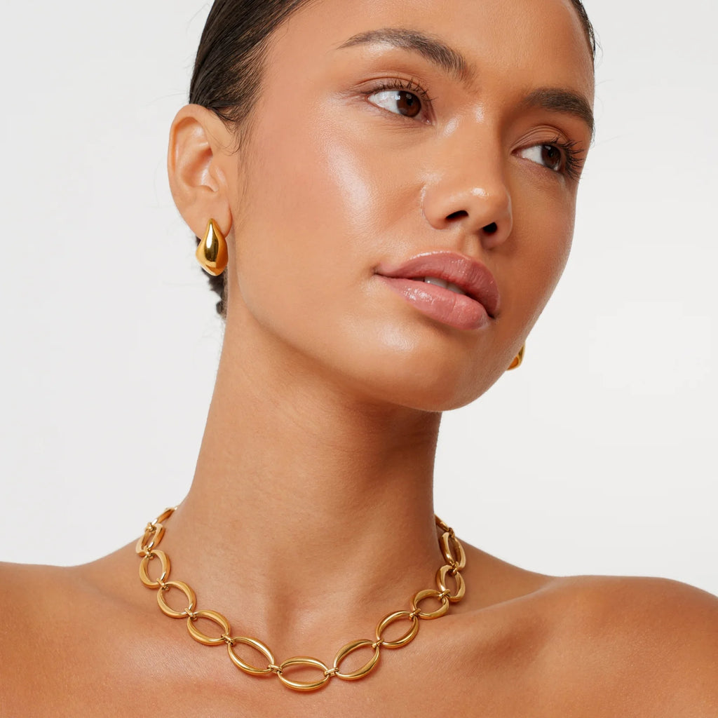 Atolea Molten Studs