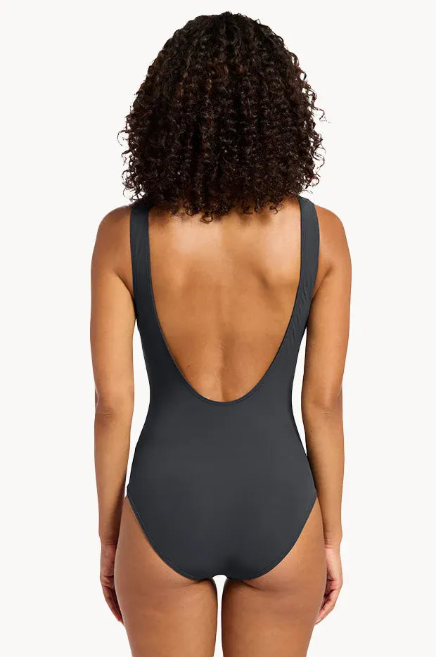 Jets Jetset Lien Plunge One Piece Black