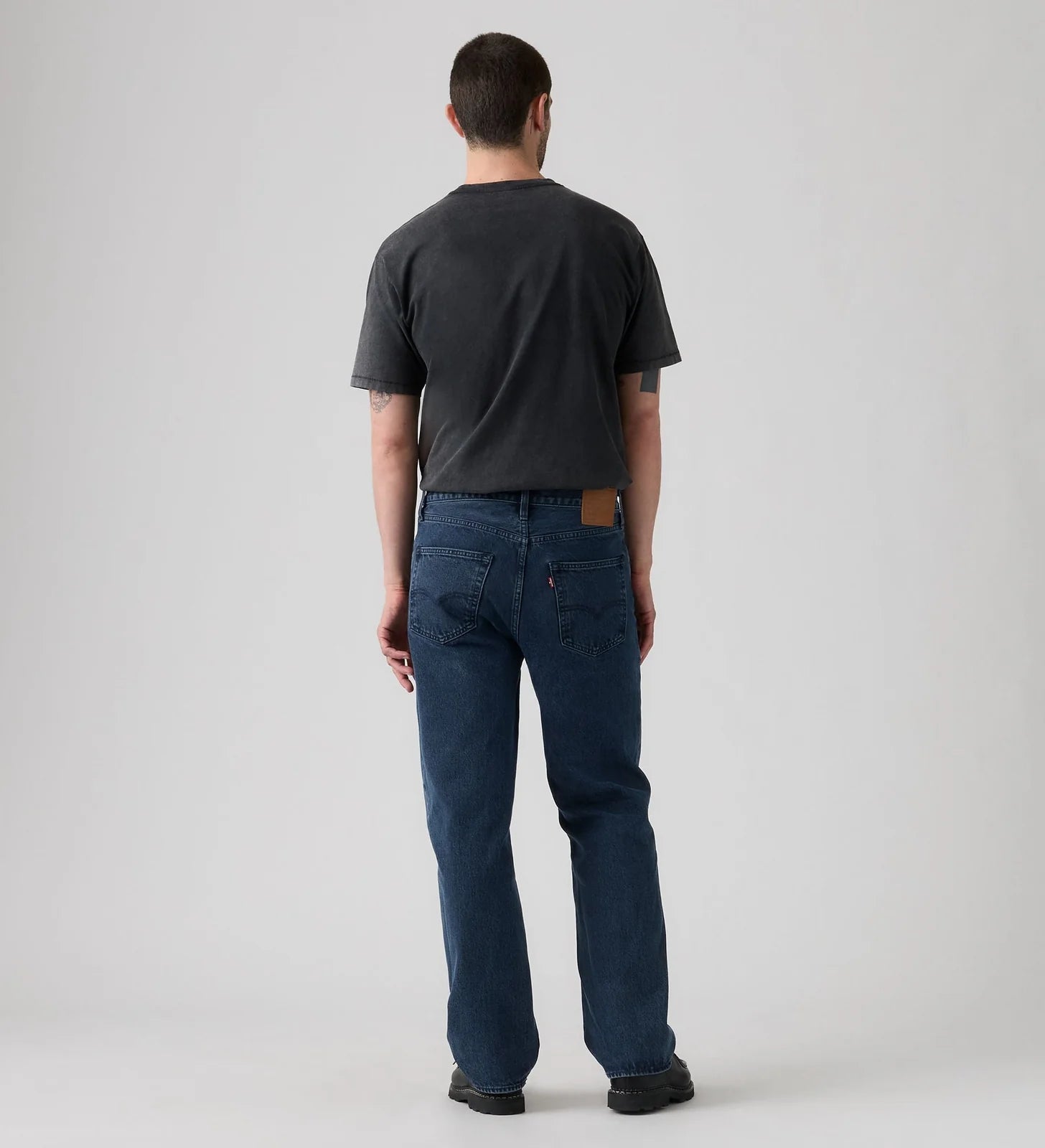 Levi’s® Men's 568™ Loose Straight Jeans Looking Up