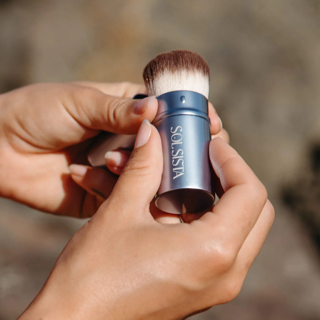 Sol Sista Retractable Kabuki Base Brush