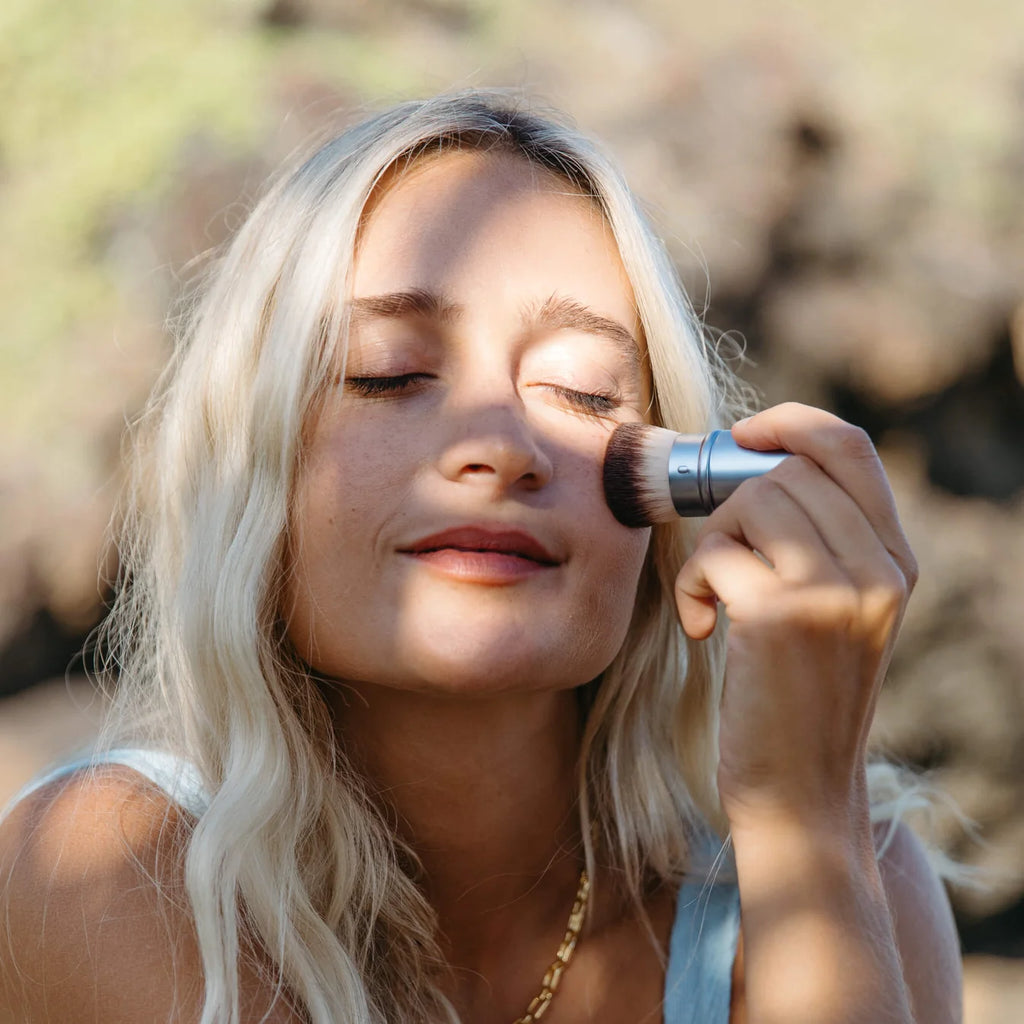 Sol Sista Retractable Kabuki Base Brush