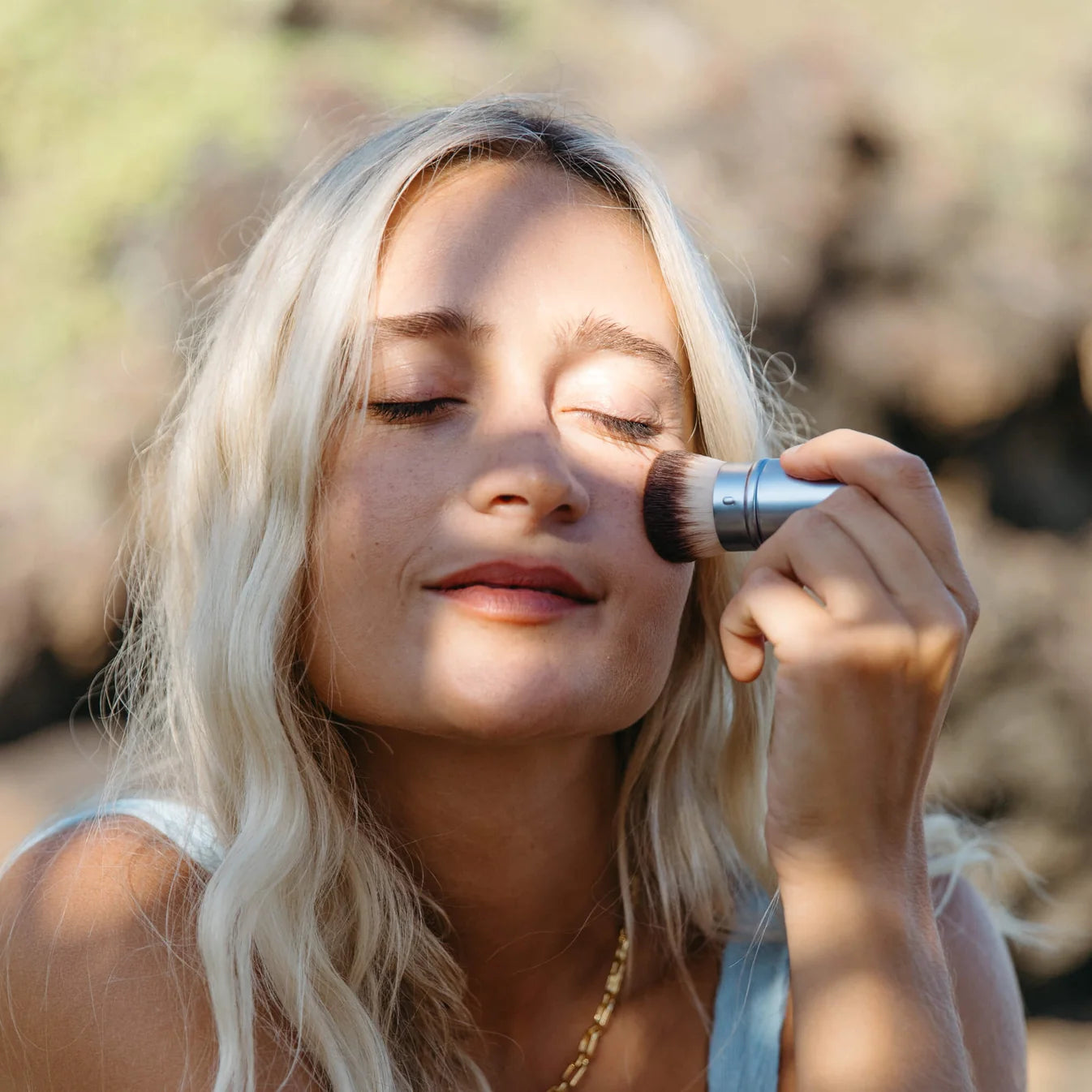Sol Sista Retractable Kabuki Base Brush