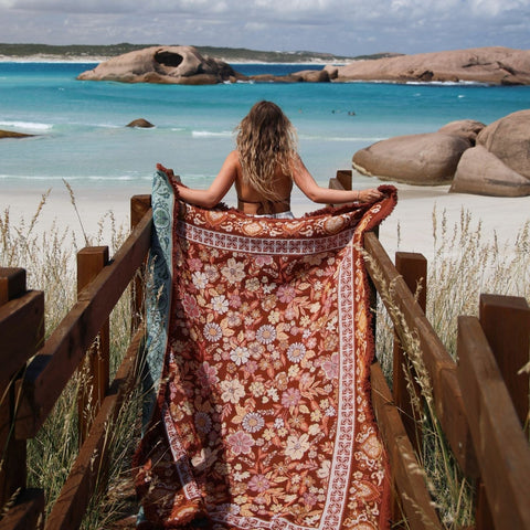 Isla Label Wallflower Woven Picnic Rug XL