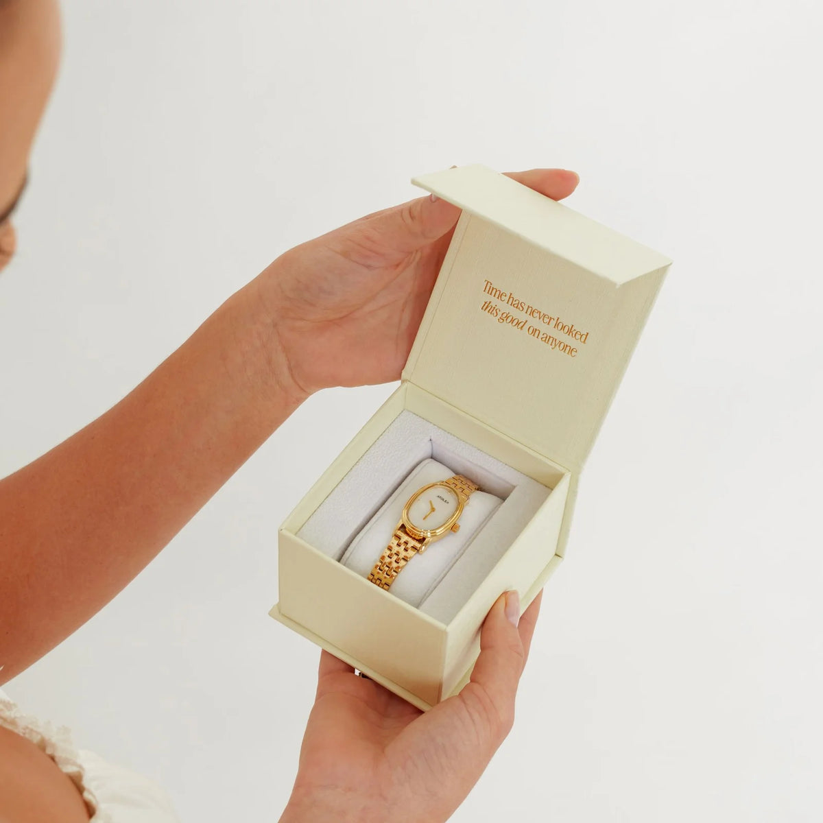 Atolea Aurea Watch