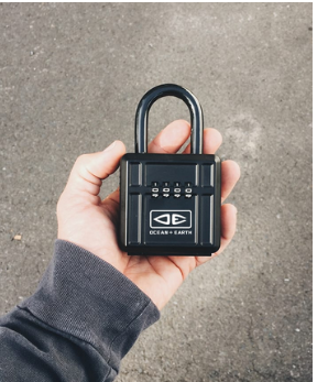 Ocean & Earth Compact Key Vault