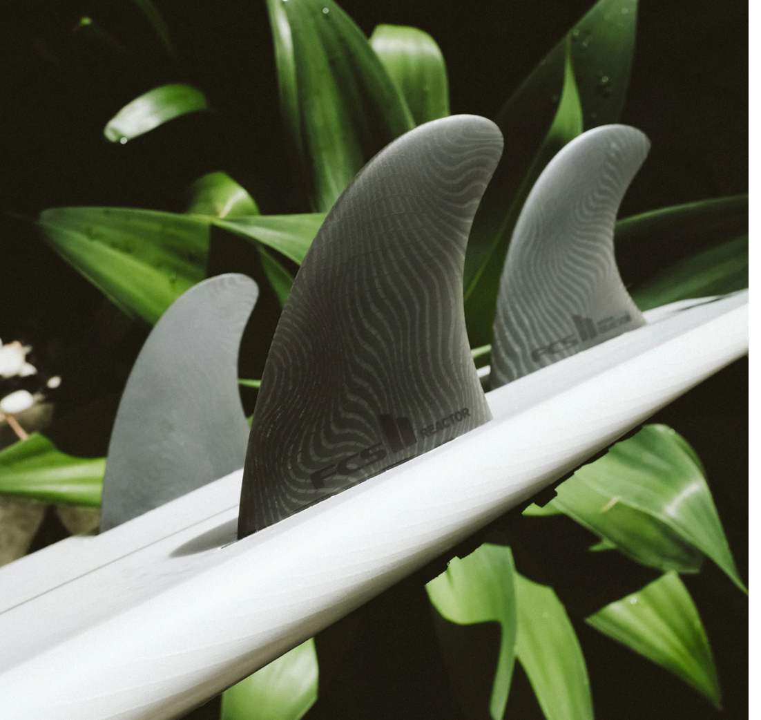 FCS II Reactor Neo Glass Tri Retail Fins